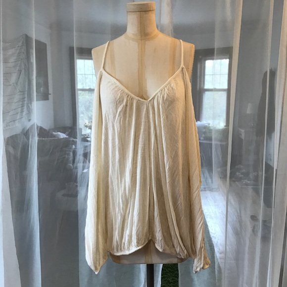 Free People Adelia Cold Shoulder Long Sleeve Top! - Picture 2 of 8